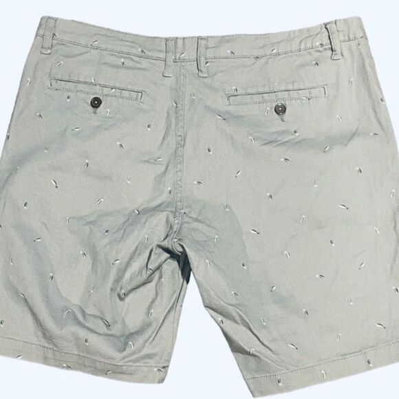 Jachs Mens Sz 34 Stone Gray Bleeker Fit All Over Fishing Lure Twill Chino Shorts - Picture 3 of 5